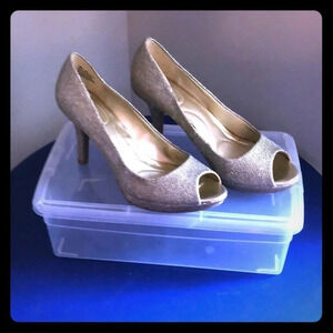 Women’s high heels